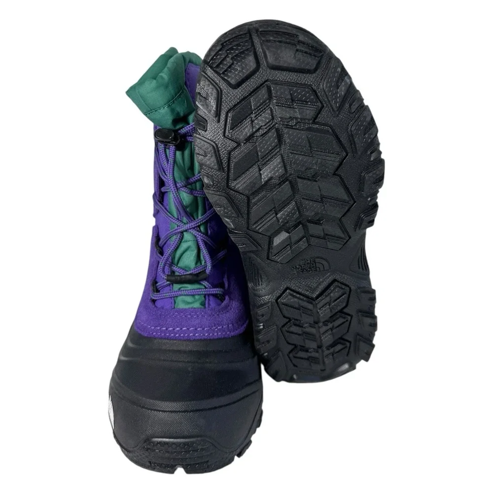 The North Face Alpenglow V Waterproof Snow Winter Boots Youth Size 4 No Box